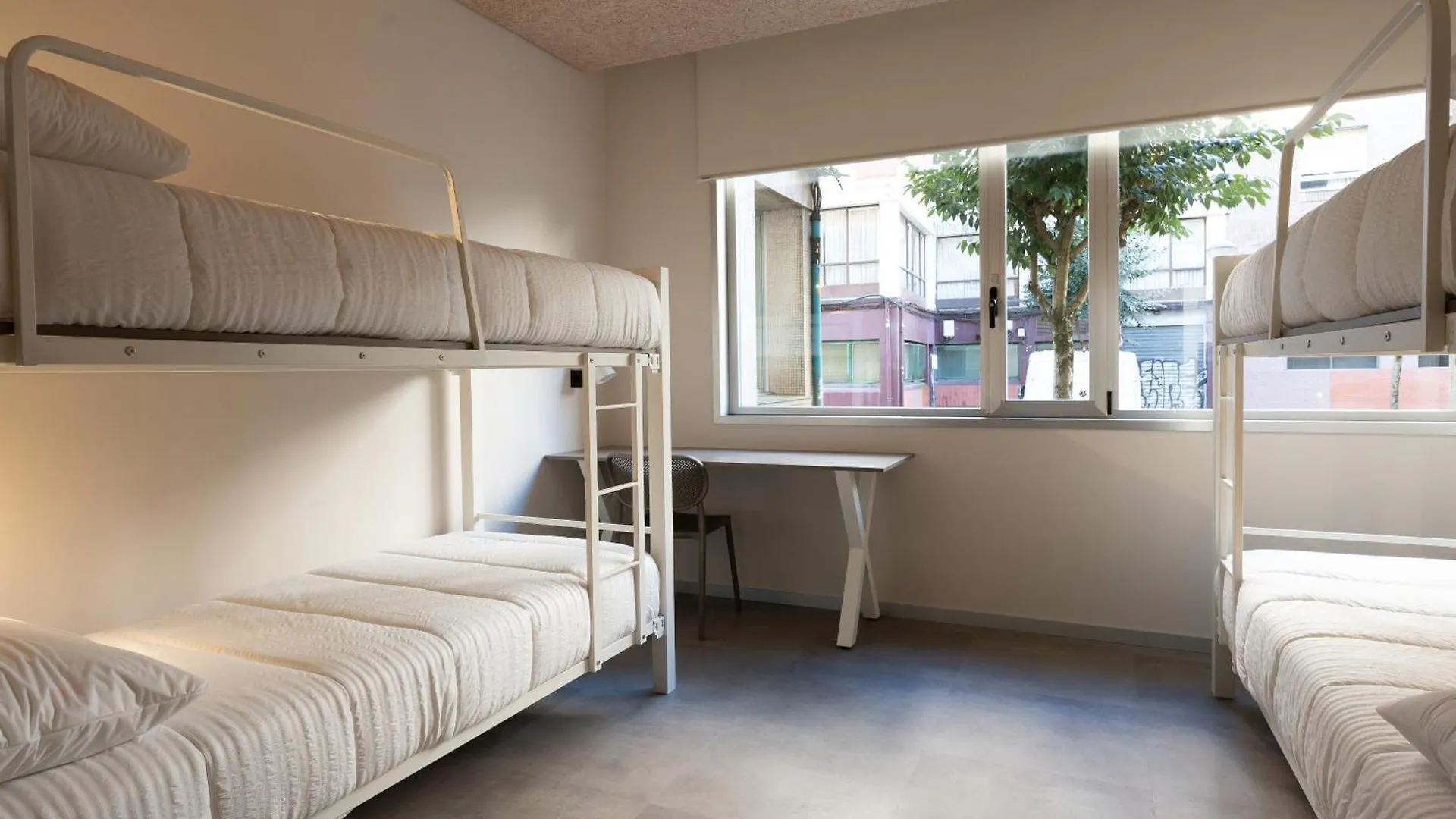 Hostel Lamia Bbk Women Hostel-Solo Mujeres Bilbao Spain