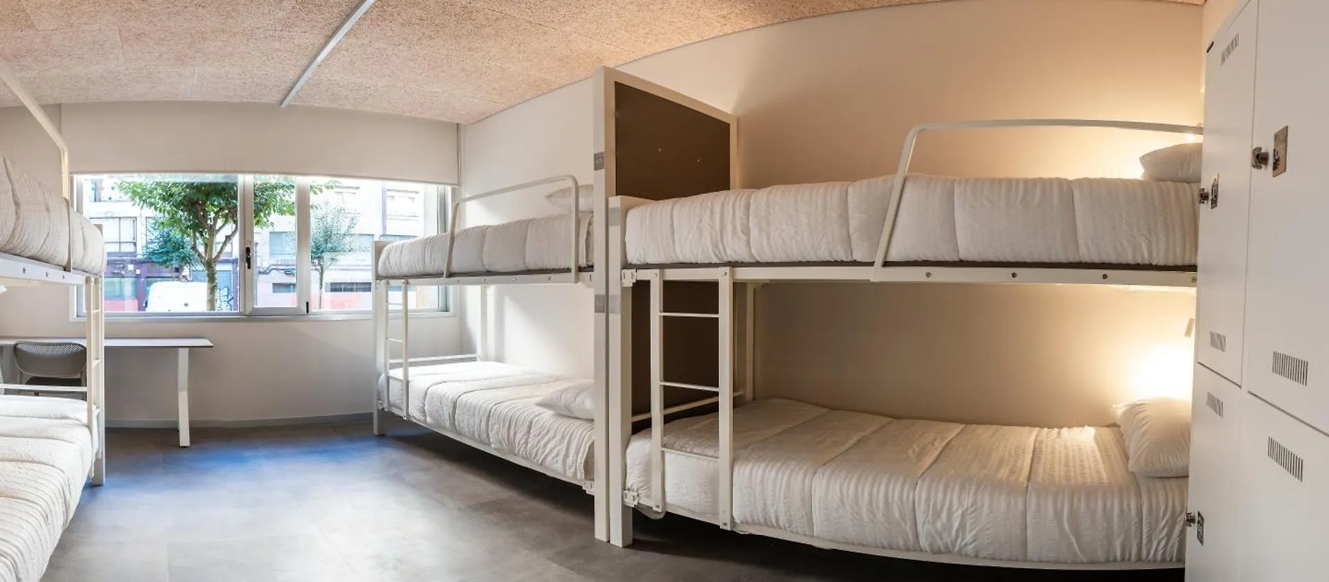 Hostel Lamia Bbk Women Hostel-Solo Mujeres Bilbao Spain