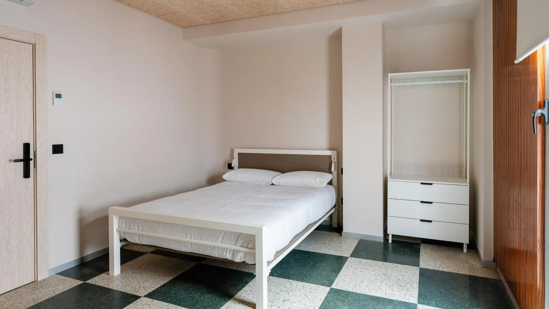 Lamia Bbk Women Hostel-Solo Mujeres Bilbao