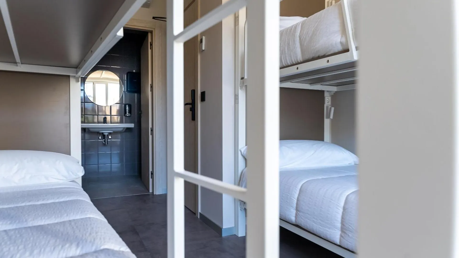 Lamia Bbk Women Hostel-Solo Mujeres Bilbao Hostel