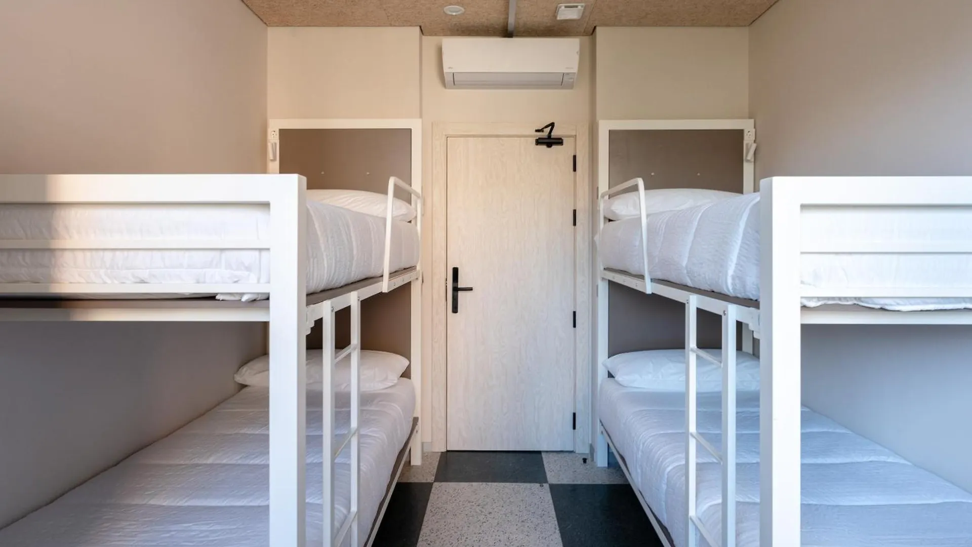 Lamia Bbk Women Hostel-Solo Mujeres Bilbao 0*,  Espagne